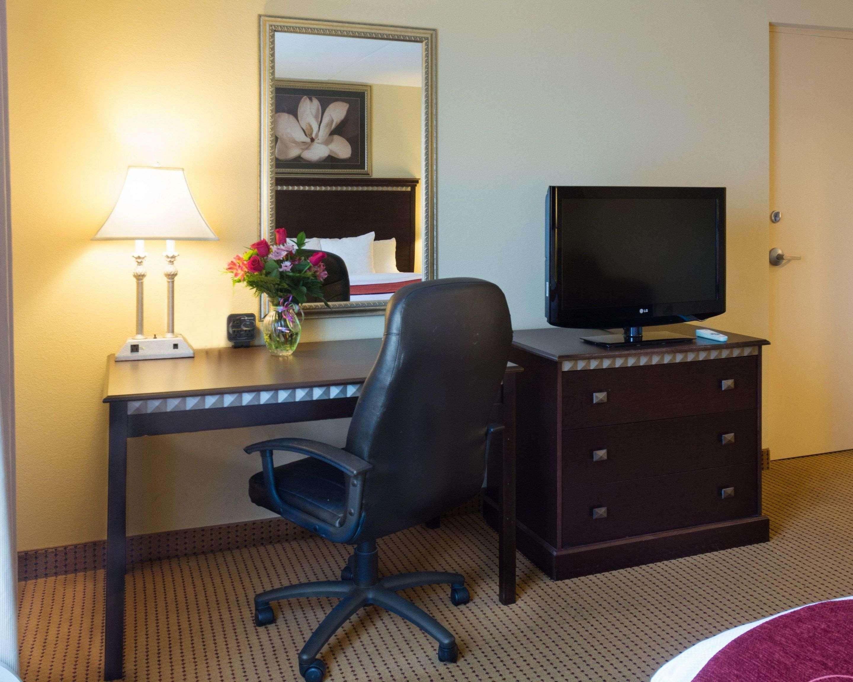 Comfort Suites Fredericksburg North Kültér fotó