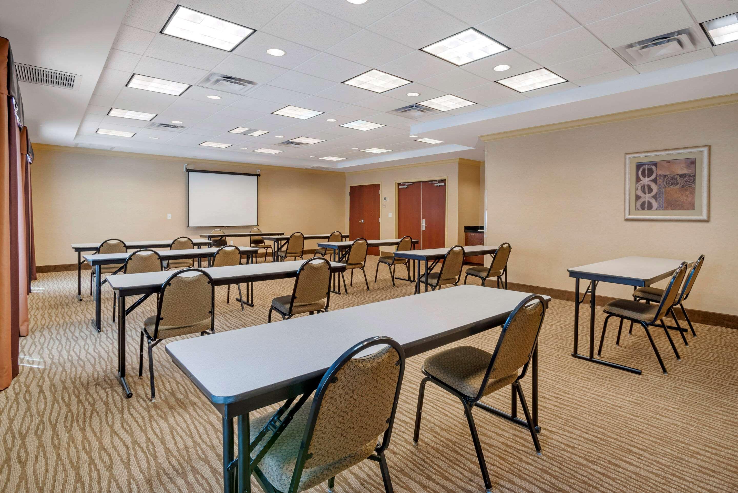 Comfort Suites Fredericksburg North Kültér fotó
